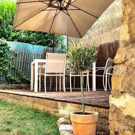 Lejlighed & Small Cozy Place - Proche Du *