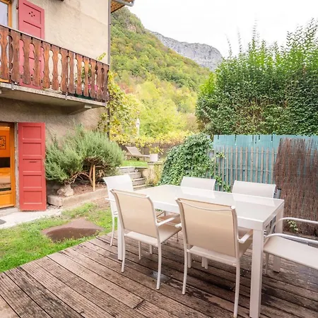 & Small Cozy Place - Proche Du